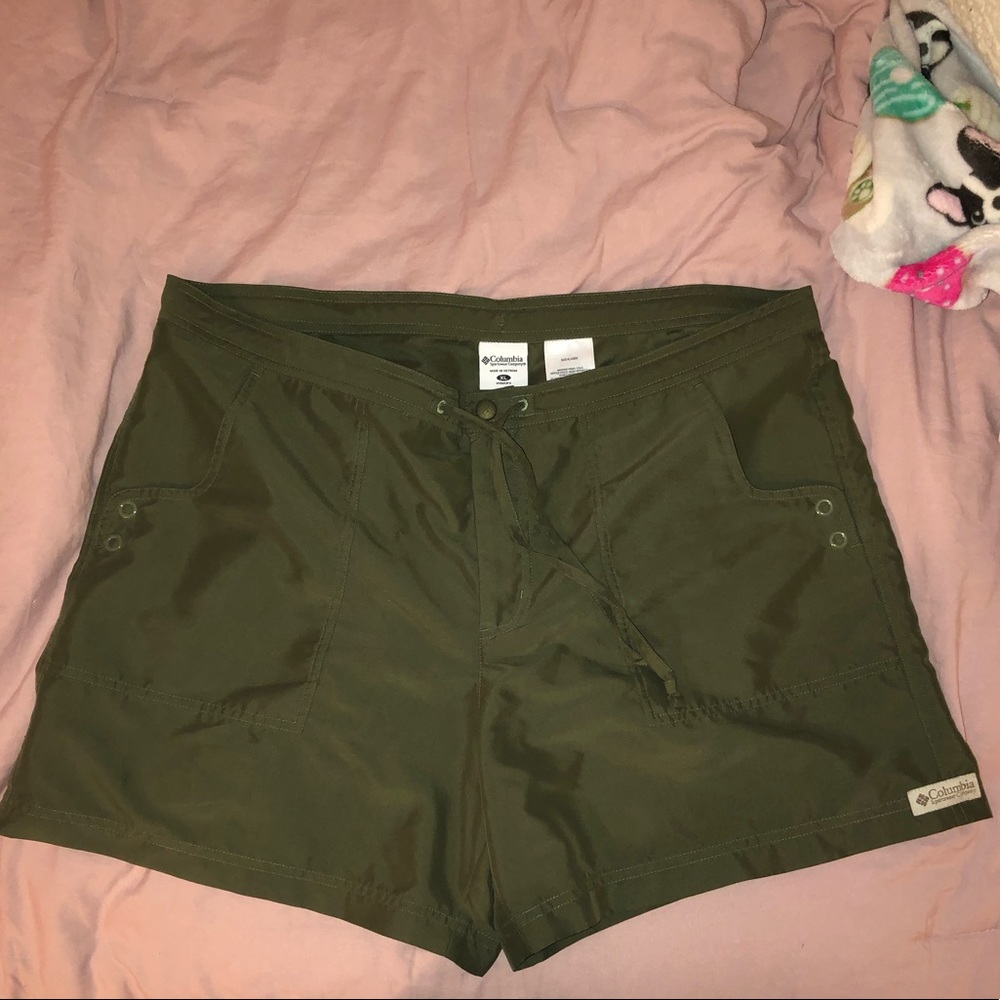 Columbia shorts
